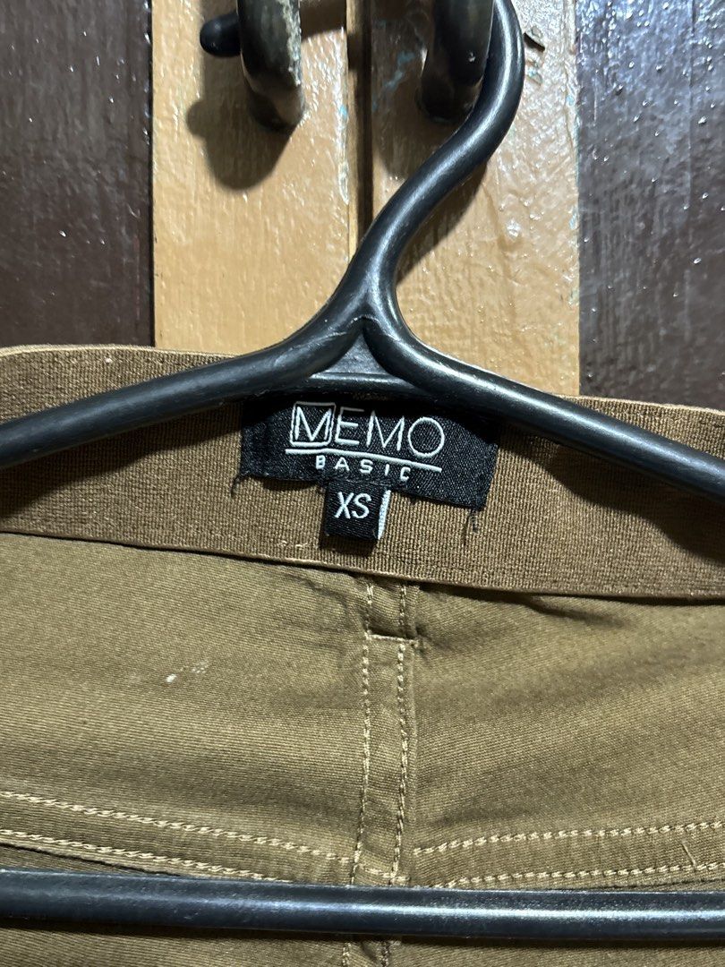 Memo Men's Pants (Category: Jeans) located in Quezon City. Submitted by den.declutters (Listing ID 1464512290, Image 2). Description: .