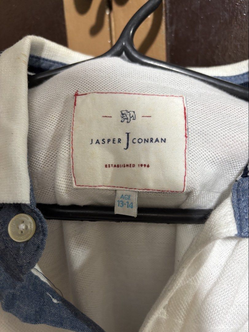 Men's polo shirt (Category: Tshirts & Polo Shirts ) located in Quezon City. Submitted by den.declutters (Listing ID 1464568306, Image 2). Description: .