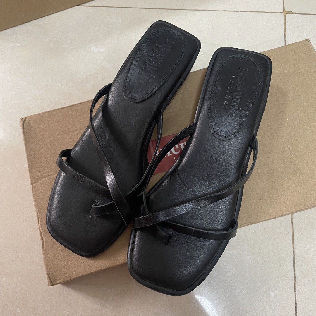 Meraniel Lyra Heeled Sandals (5) (Category: Sandals) located in Malabon City. Submitted by aya.papaya (Listing ID 1464445691, Image 1). Description: - Size 5 (23cm, see pics for size chart) – All genuine leather – Low 0.5” Heels – Genuine leather upper straps and lining – Genuine leather insoles – Double-padded soft insoles for maximum comfort – Scratch-resistant rubber sides - Super comfy! - RFS: Planning to buy another Meraniel pair that’s more