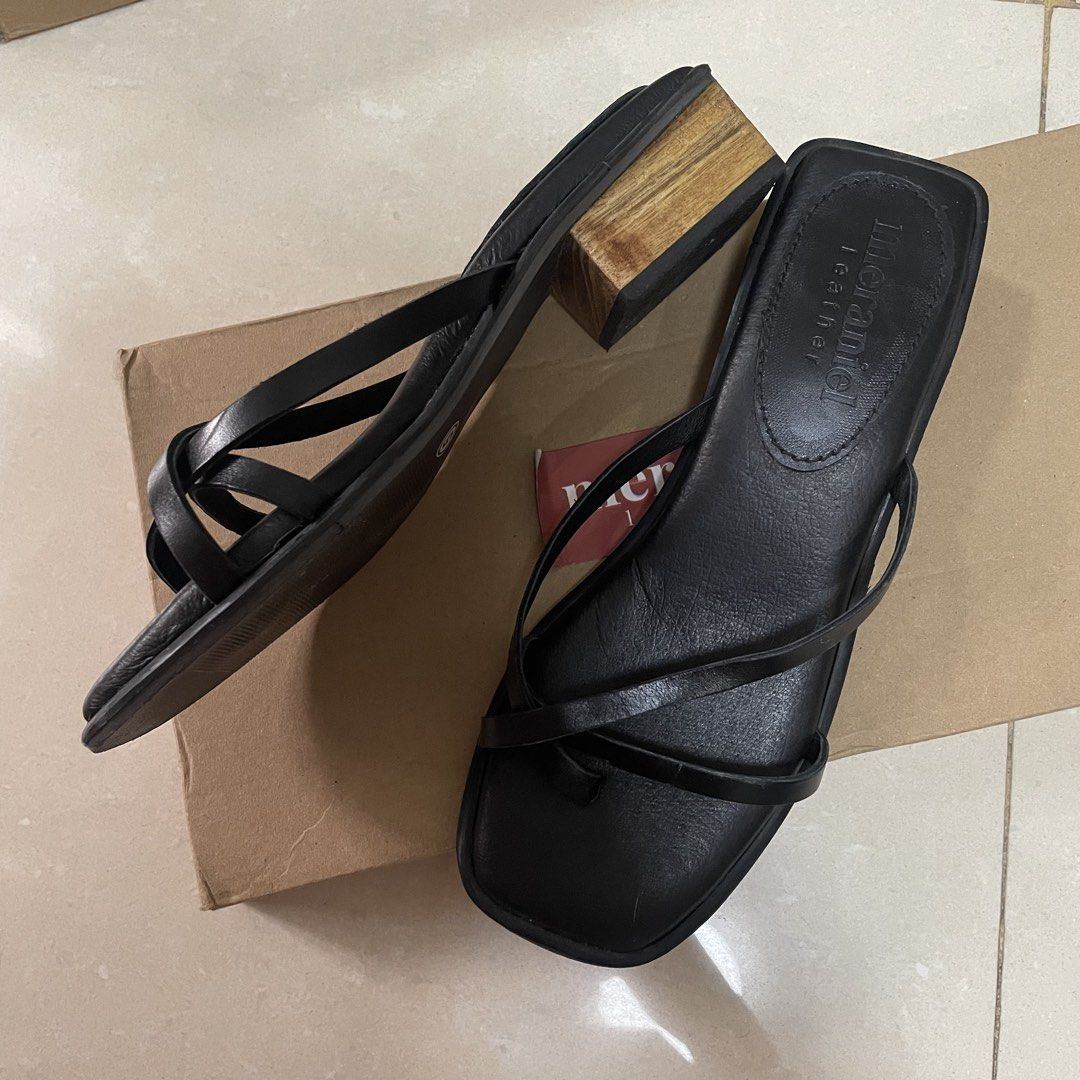 Meraniel Lyra Heeled Sandals (5) (Category: Sandals) located in Malabon City. Submitted by aya.papaya (Listing ID 1464445691, Image 2). Description: - Size 5 (23cm, see pics for size chart) – All genuine leather – Low 0.5” Heels – Genuine leather upper straps and lining – Genuine leather insoles – Double-padded soft insoles for maximum comfort – Scratch-resistant rubber sides - Super comfy! - RFS: Planning to buy another Meraniel pair that’s more