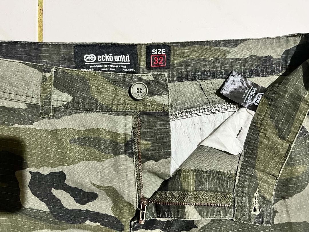 (SOLD) Camo Ecko Unltd cargo shorts (Category: Shorts) located in Rizal. Submitted by jhaydurden (Listing ID 1464462218, Image 3). Description: on tag: 32 waist: 34 legnth: 22 Leg op: 10.5 check my other listings for more items All Items are either off/authentic All items are either preloved/thrifted All issues are included in the picture Manage your expectations no cod, payment first only ship via j&t/lalamove/can do meet if near (dm for more qu