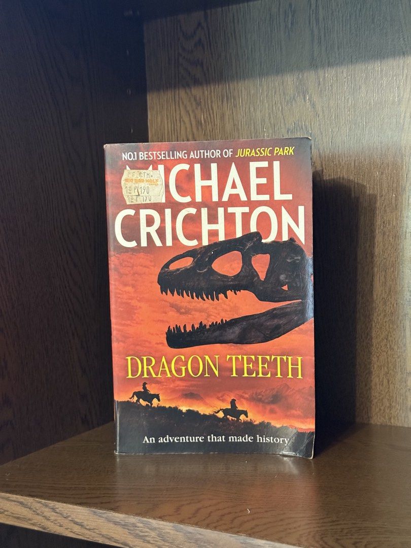 Michael Crichton Dragon Teeth (Category: Storybooks) located in Rodriguez. Submitted by bmade08 (Listing ID 1464515817, Image 1). Description: - Michael Crichton's 'Dragon Teeth' novel - Paperback edition With minimal spine crease and foxing Never read.