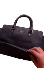 (Category: ) located in . Submitted by rizwnl (Listing ID 1464440916, Image 1). Description: .