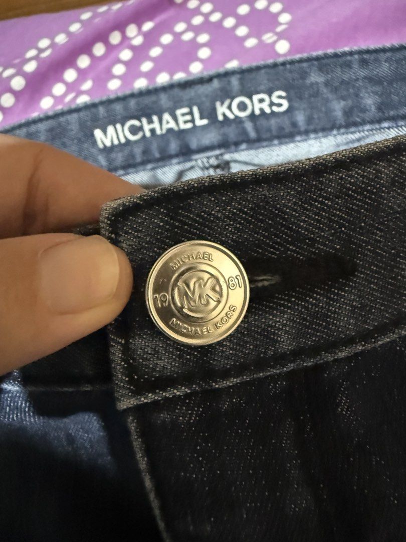 Michael Kors Dark Wash Bootcut Jeans Size 10 (Category: Jeans) located in Tagbilaran City. Submitted by kinkdepot (Listing ID 1464475291, Image 3). Description: - Michael Kors dark wash bootcut jeans - Size: 10 - Material: Cotton blend with stretch - Features: Classic five-pocket style, gold MK logo plate on back pocket - Ideal for: Everyday wear - Origin: Made in China.