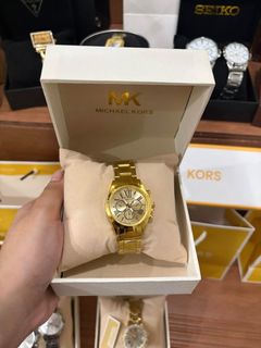 (Category: ) located in . Submitted by forevercloset.new (Listing ID 1464465186, Image 1). Description: .