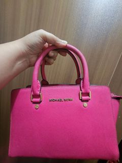 (Category: ) located in . Submitted by shopaholicmimi (Listing ID 1464478500, Image 1). Description: .
