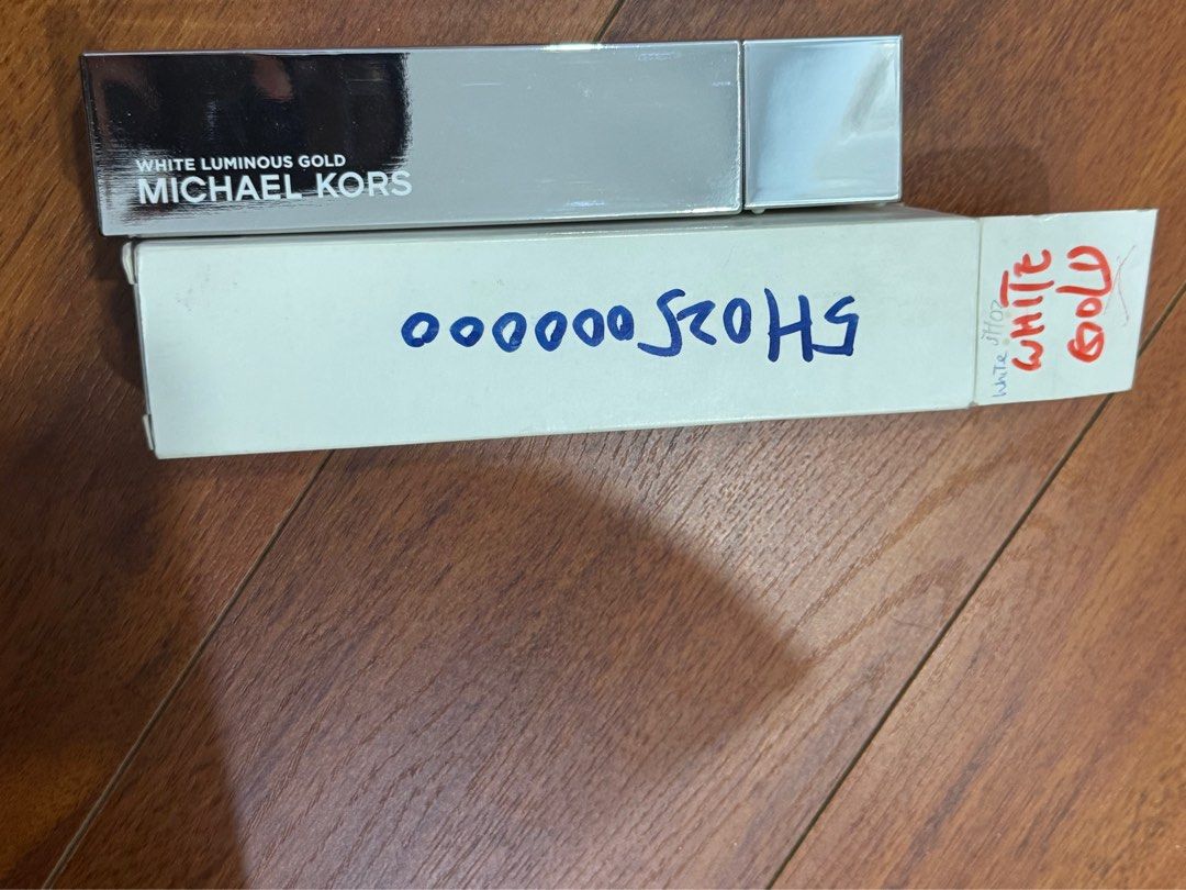 Michael Kors White Luminous Gold Eau de Parfum (Category: Fragrance & Deodorants) located in Makati City. Submitted by brandeditems4sale (Listing ID 1464443838, Image 1). Description: - Michael Kors White Luminous Gold Eau de Parfum - Comes with tester box - Brand new, never been used.