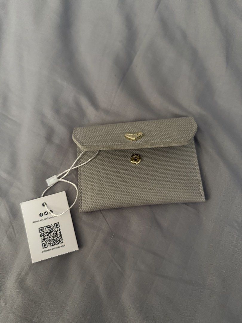 MICHAELA Cardholder/Wallet (Category: Wallets & Card holders) located in Manila. Submitted by karizetto (Listing ID 1464408643, Image 2). Description: .