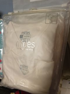 （分類：）位於 。 由 3kids.ma 提交（商品編號 1464475413，圖片 1）。簡介： 。