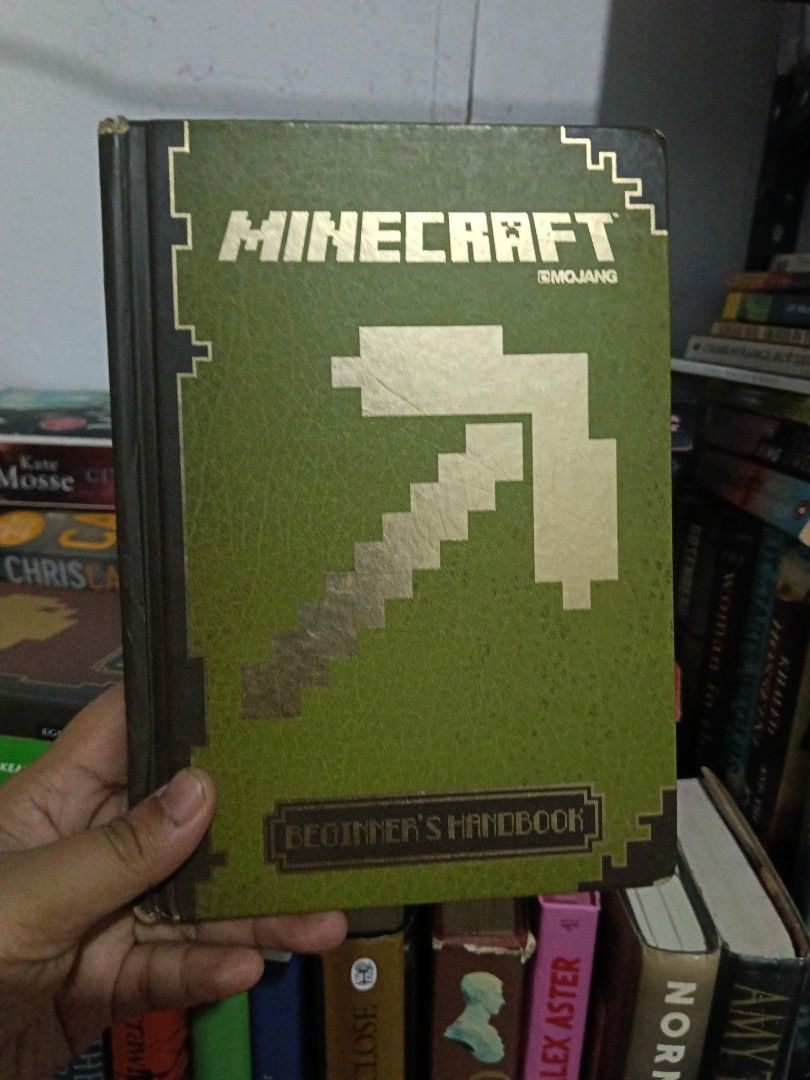 Minecraft; Beginners Handbook ( Hardcover Preloved) (Category: Storybooks) located in Luna. Submitted by bookwhisp (Listing ID 1464400451, Image 1). Description: .