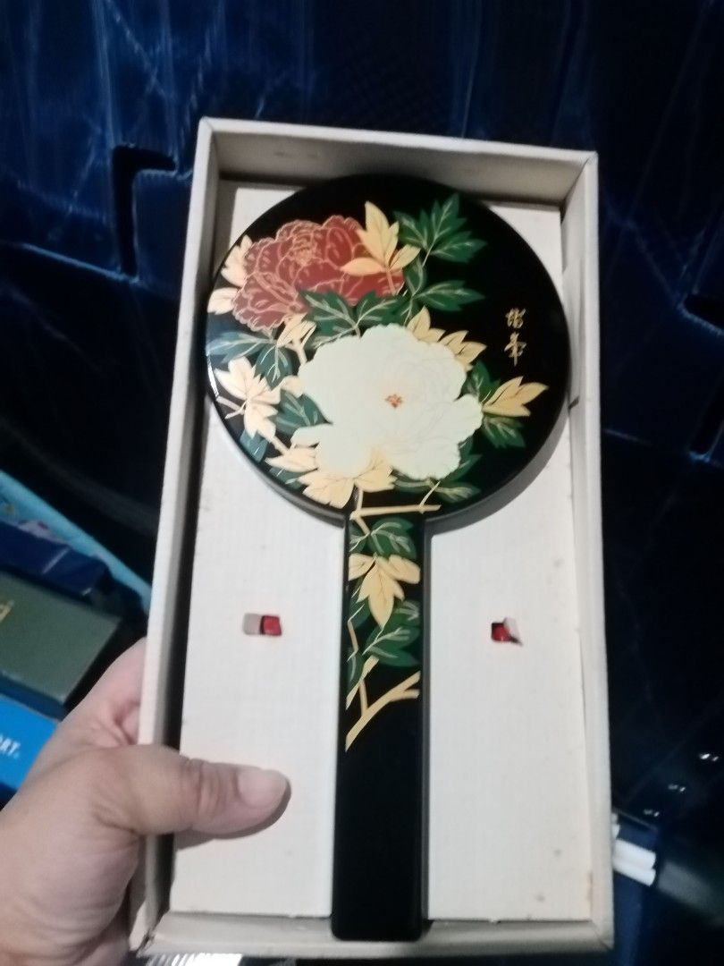 Mirrors (Category: Mirrors) located in Caloocan City. Submitted by 4kidsstore (Listing ID 1464483311, Image 2). Description: .