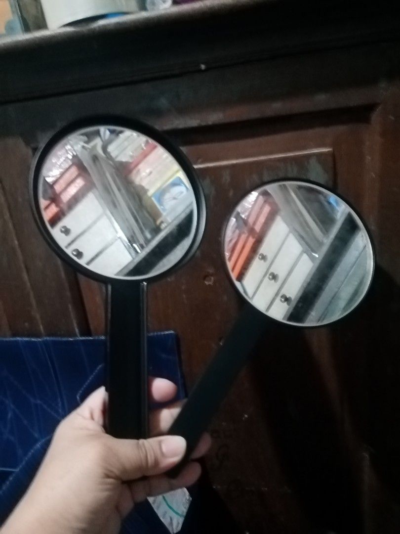 Mirrors (Category: Mirrors) located in Caloocan City. Submitted by 4kidsstore (Listing ID 1464483311, Image 1). Description: .