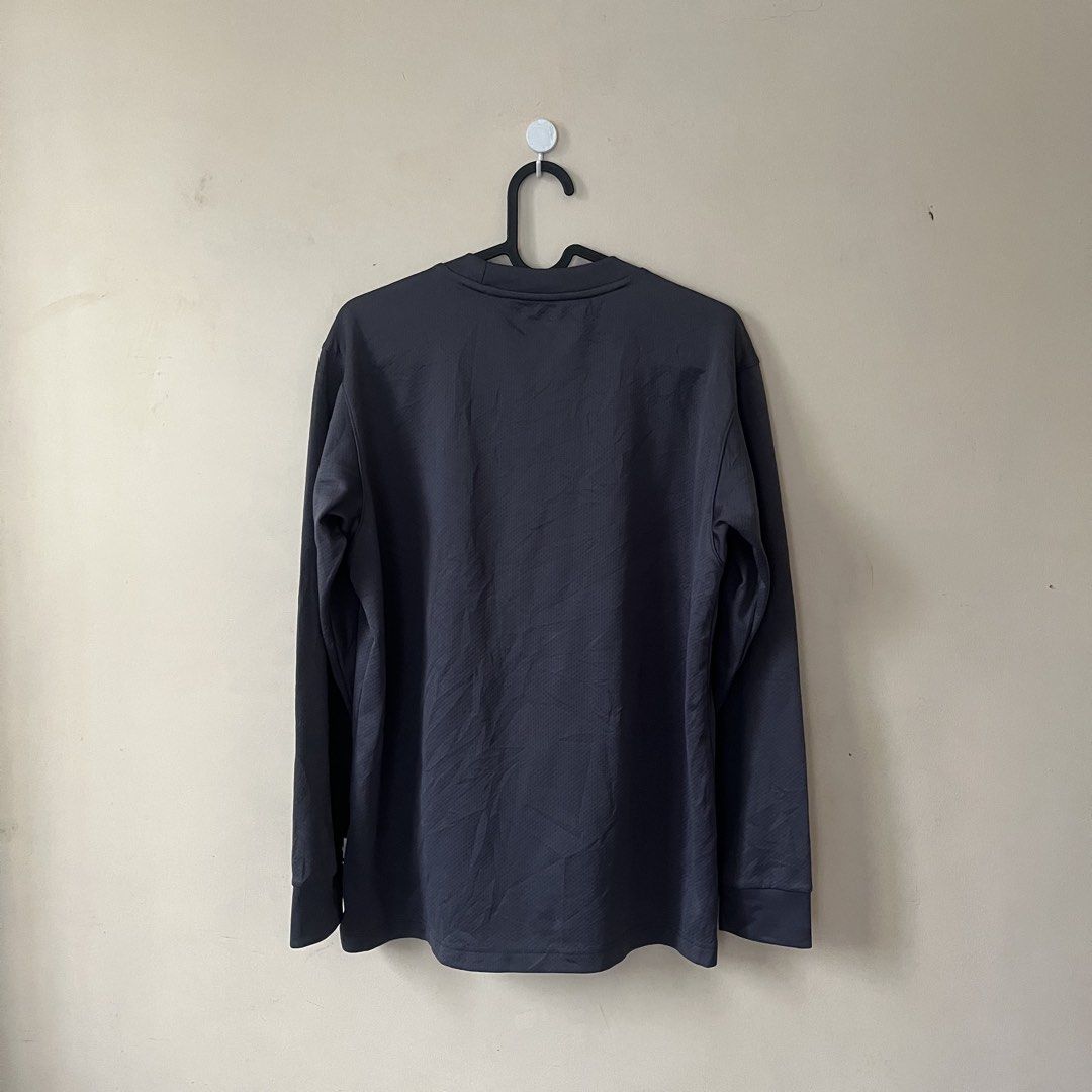 Mizuno Dry Plus Performance Long Sleeve (Category: Activewear) located in Imus. Submitted by thriftsportph (Listing ID 1464449591, Image 2). Description: Mizuno Dry Plus Performance Long Sleeve 🏷️Price: ₱380 📏Dimension: L26” W25” 🔖Size on tag: Medium 👕Condition: 9/10.