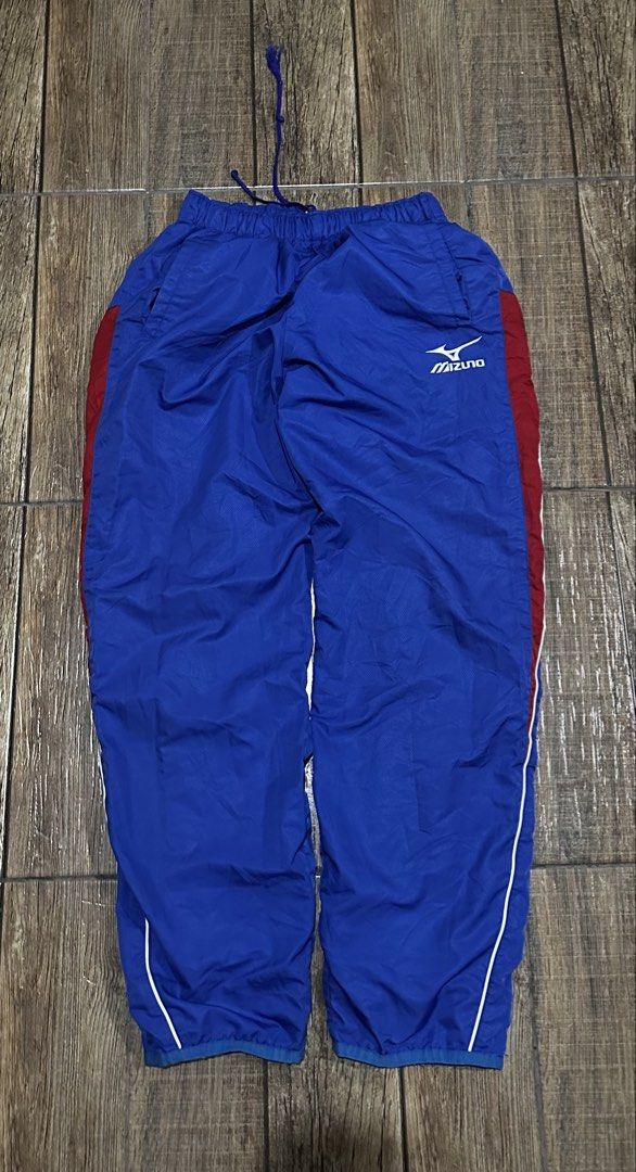 MIZUNO TRACKPANTS (Category: Joggers) located in Manila. Submitted by urban-vintage_2 (Listing ID 1464417485, Image 1). Description: ISSUE: NONE (NEED WASH) MOP :GCASH (NO COD) SHIP VIA: LALAMOVE & J&T LOCATION: PASIG CITY LENGTH: 40 HEM : 8-9 WIDTH : 28-34 .