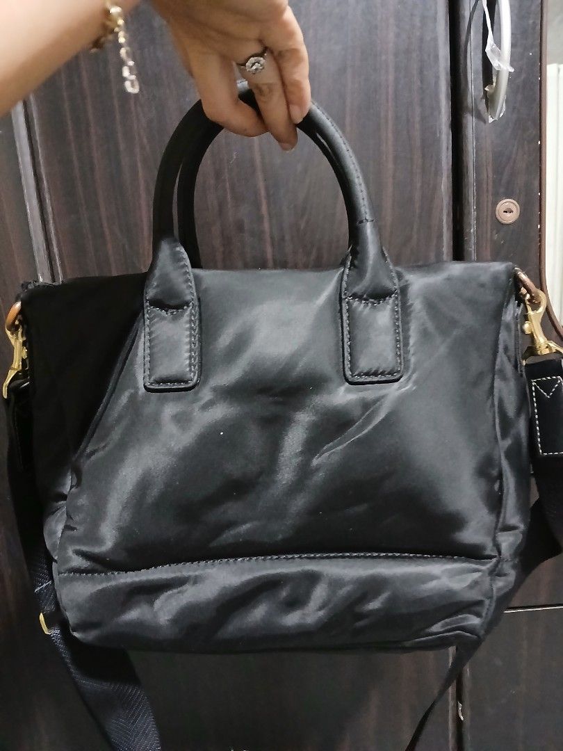 Mj (Category: Announcements) located in Bayambang. Submitted by ms.libra26 (Listing ID 1464379444, Image 3). Description: issue yung lagayan ng sling tinahi.