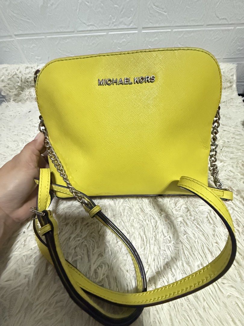 Mk bag for take all (Category: Cross-body Bags) located in Taguig. Submitted by jhenn89 (Listing ID 1464521017, Image 3). Description: Mk bags for take all. All in good condition.