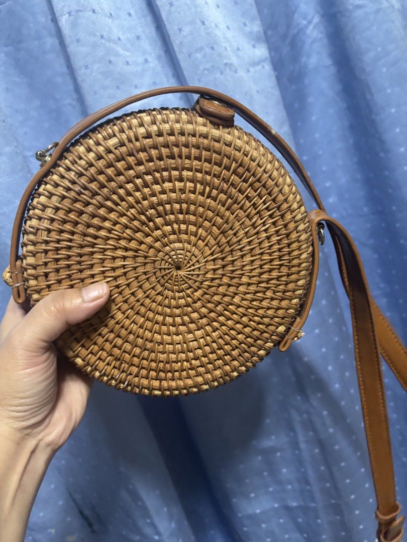 mk bag with free Bali bag (Category: Cross-body Bags) located in Mabalacat. Submitted by charmsbyme (Listing ID 1463601828, Image 2). Description: personal preloved .