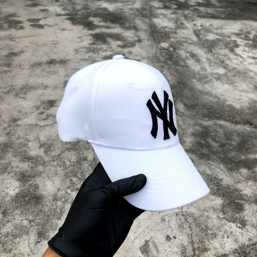 MLB New York Yankees Ball Cap (Category: Caps & Hats) located in General Santos City (Dadiangas). Submitted by blayzestuff (Listing ID 1464447850, Image 3). Description: Adult Size: Adjustable 📌 Manage your expectations: All items are either thrifted or brand new. Colors may vary due to photography lighting. ⚠️ Important Reminders: • First-payment basis only (secure your order by paying in advance). • No cancellation. • No refund or exchange. • 