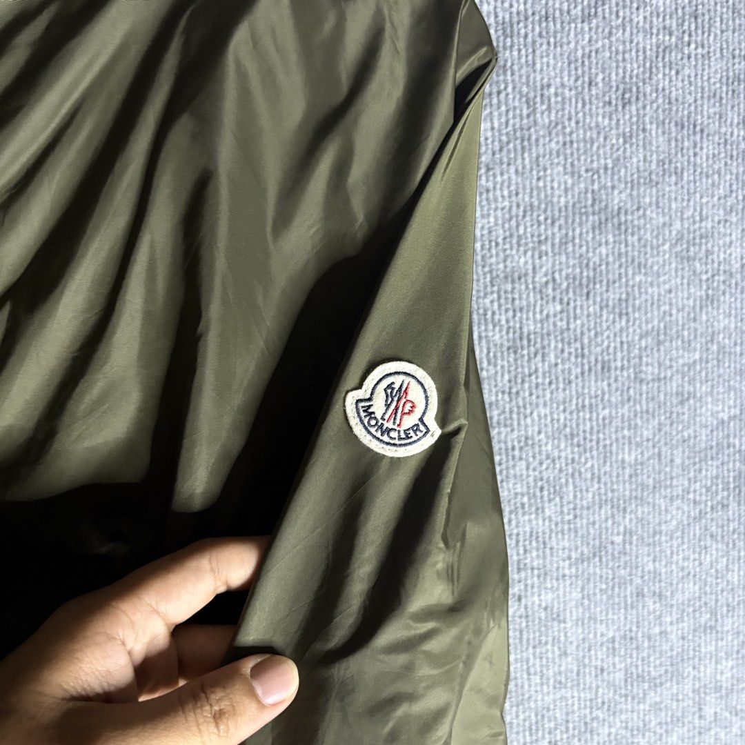 MONCLER TRENCH COAT (Category: Activewear) located in Baguio. Submitted by penpencamantiles (Listing ID 1464476152, Image 2). Description: .