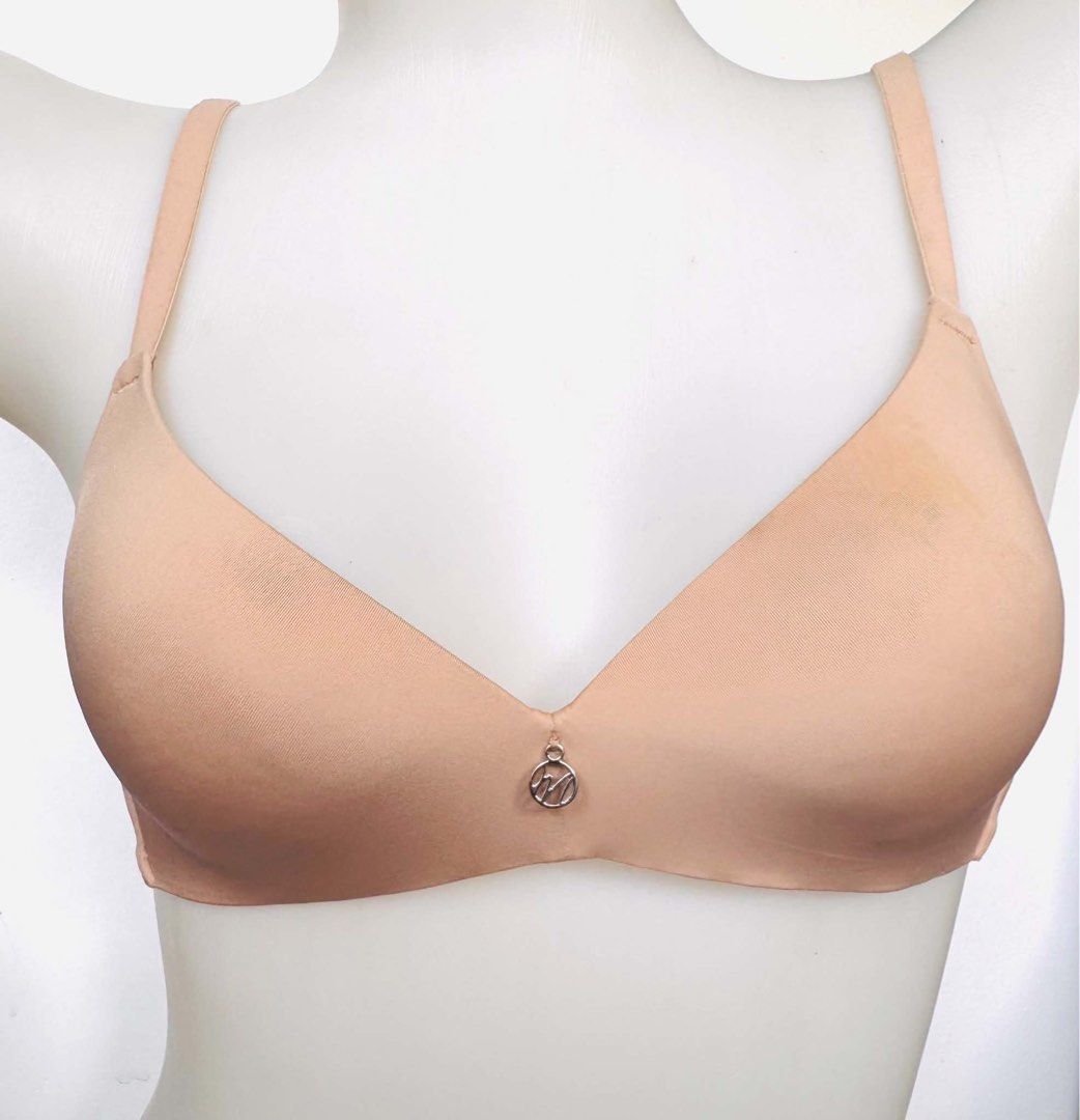 montelle nonwire bra 30B (Category: Undergarments & Loungewear) located in San Jose. Submitted by 99ners (Listing ID 1464471797, Image 1). Description: .