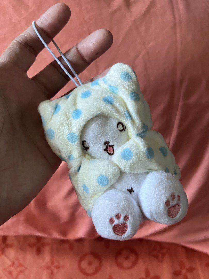 Moppu Marumofubiyori Bear Plush Keychain (Category: Plushies & Soft Toys) located in Paranaque City. Submitted by bonsaiart (Listing ID 1464423351, Image 1). Description: Pre owned Good condition 2500+sf Shipping via j&t Payment via gcash or maya No to cod/ cop/ meetup.