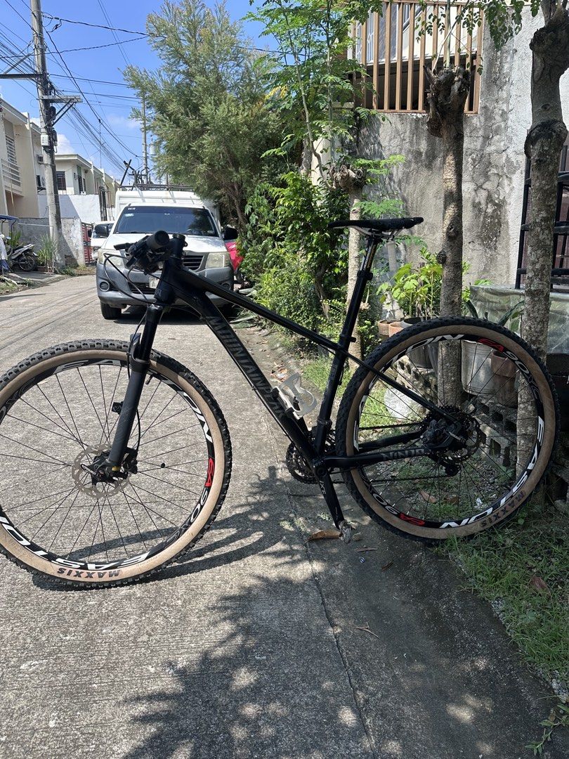 Mountainpeak ninja (Category: Bicycles) located in Manila. Submitted by jasslyn13 (Listing ID 1464369768, Image 2). Description: - Mountainpeak ninja - Sleek Black Frame - Stylish Tan Wall Tires - Comes with a Water Bottle Cage - Ready for Your Next Trail Adventure - Ideal for Off-Road Riding and Exploration Negotiable!!!! .