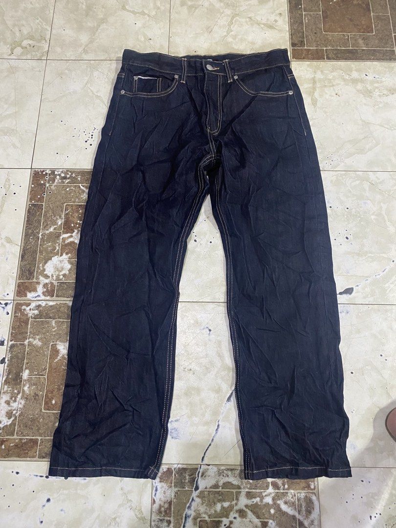 Musinsa standard selvedge Straight cut (Category: Jeans) located in Tagoloan. Submitted by puretiger-389e (Listing ID 1464473263, Image 1). Description: Musinsa standard selvedge Straight cut Good as new condition Size 32 Waistline 38 full length 11.5 thigh 8 leg open No issue Bagong bago..