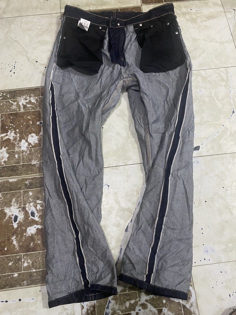 Musinsa standard selvedge Straight cut (Category: Jeans) located in Tagoloan. Submitted by puretiger-389e (Listing ID 1464473263, Image 2). Description: Musinsa standard selvedge Straight cut Good as new condition Size 32 Waistline 38 full length 11.5 thigh 8 leg open No issue Bagong bago..