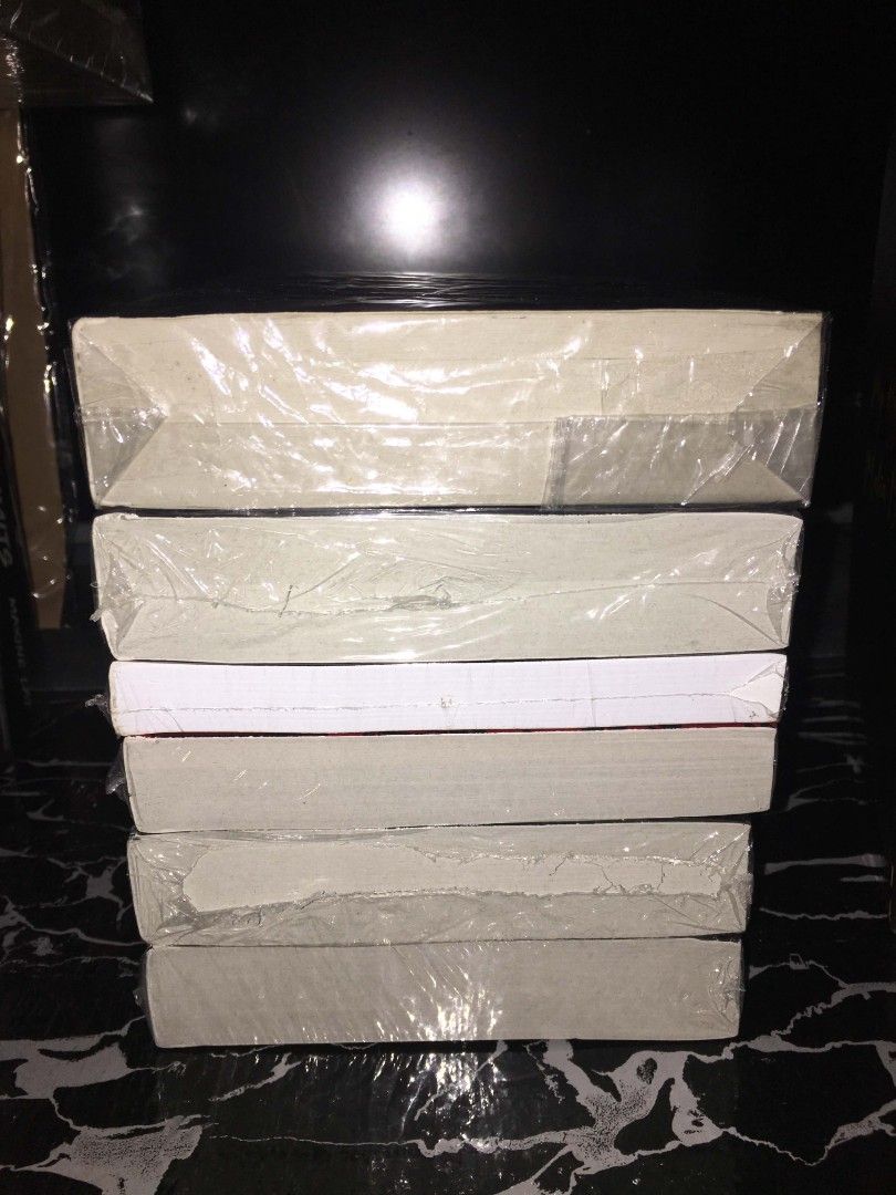 My Husband Is A Mafia Boss Boxset with 2.5 (Category: Storybooks) located in Subic. Submitted by bookchain_0125 (Listing ID 1464502409, Image 3). Description: ✨️DECLUTTERRING✨️ 📚International Books 📚 CAN DO LAYAWAY & PAYO My husband is a mafia boss boxset and with 2.5 (MHIAMB) - 1800 Free sf ‎📦 ≡;- ꒰ ° take note ꒱ ‎• shipping fee is not included 📍Location: Subic Zambales ‎💳 Mode of Payment: Gcash, Maribank ‎✉️ Mode of Delivery: J&T Express ୨