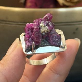 (Category: ) located in . Submitted by thealchemist8888 (Listing ID 1464379630, Image 1). Description: .