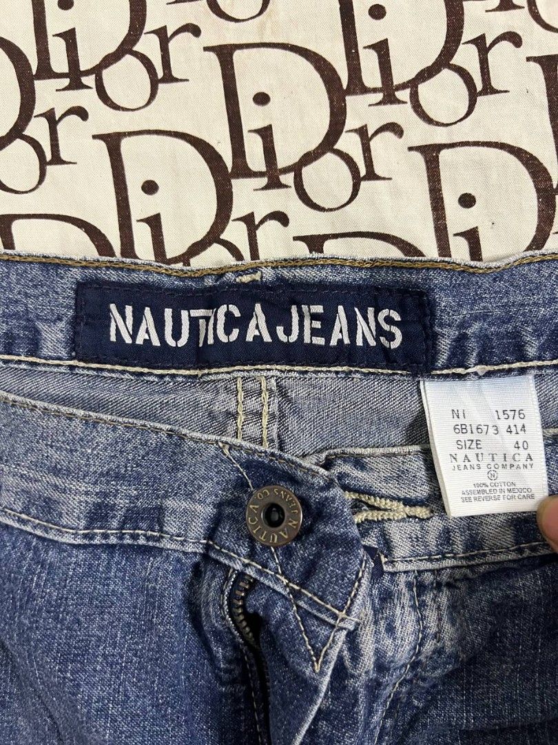 NAUTICA JEANS CARPENTER JORTS (Category: Shorts) located in Manila. Submitted by temetrius_husslin (Listing ID 1464449554, Image 2). Description: BRAND: NAUTICA JEANS CARPENTER JORTS SIZE: W-40/L-28/T-15/LO-15 OVERALL CONDITION: EXCELLENT ISSUE: FADED TABS COLOR RATE: 10/10 📩 DM FOR INQUIRIES AND FOR MORE DETAILS! ACT FAST! ONCE SOLD, GONE FOREVER. 🚚 Delivery: J&T Express 💳 Payment : GCash.