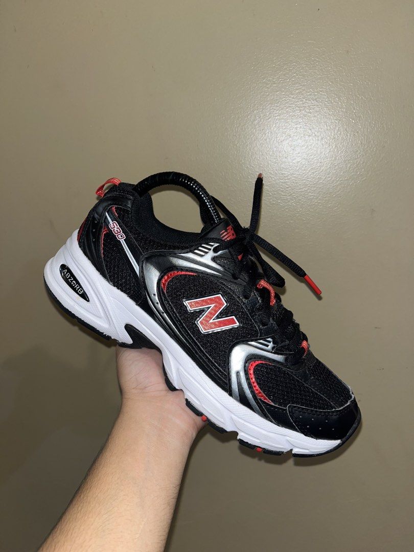 NB 530 (Category: Sneakers) located in Butuan. Submitted by rnthrifter_finds (Listing ID 1464564398, Image 1). Description: AS NEW CONDI.