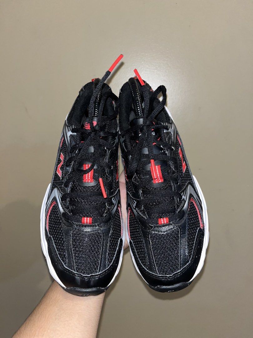 NB 530 (Category: Sneakers) located in Butuan. Submitted by rnthrifter_finds (Listing ID 1464564398, Image 3). Description: AS NEW CONDI.