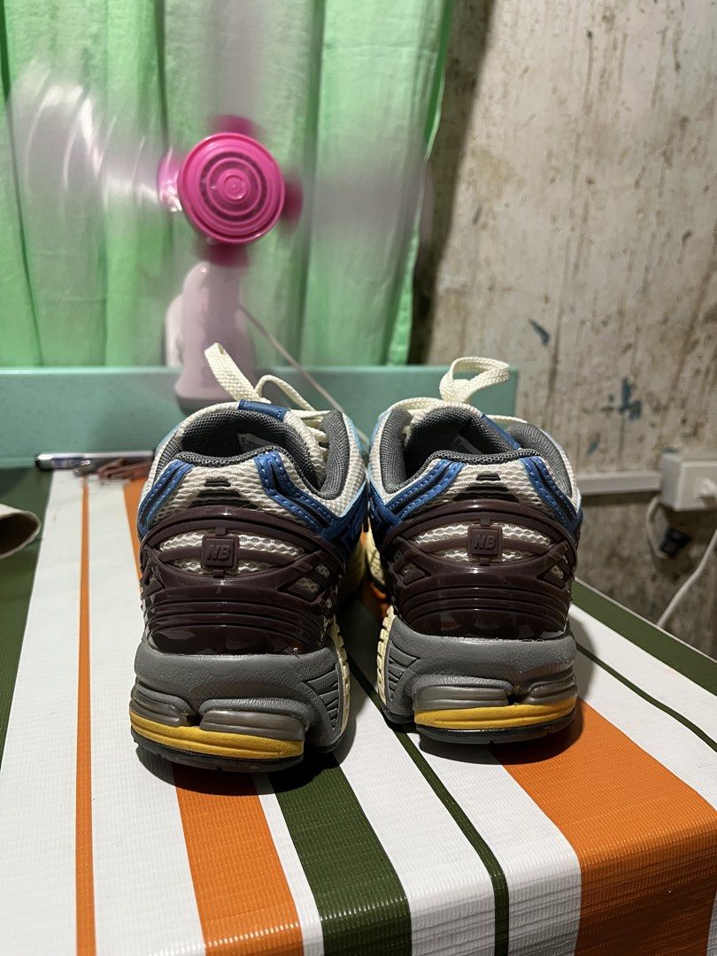 NEW BALANCE 1906r (Category: Sneakers) located in Iloilo. Submitted by uk.hade (Listing ID 1464557390, Image 2). Description: EURO 40 CM 25.5.