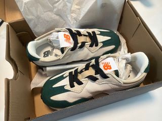（分類：）位於 。 由 karinachoi960104 提交（商品編號 1464412529，圖片 1）。簡介： 。