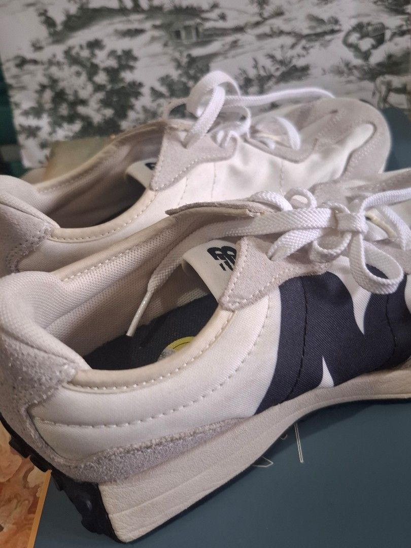 New Balance 327 Sneakers (Category: Sneakers) located in Marikina City. Submitted by bags21.ph (Listing ID 1464371069, Image 2). Description: - Brand New Balance - Model 327 - Colorway: Classic Off-White and Grey - Features iconic 'N' logo on the side - Perfect for casual everyday wear.