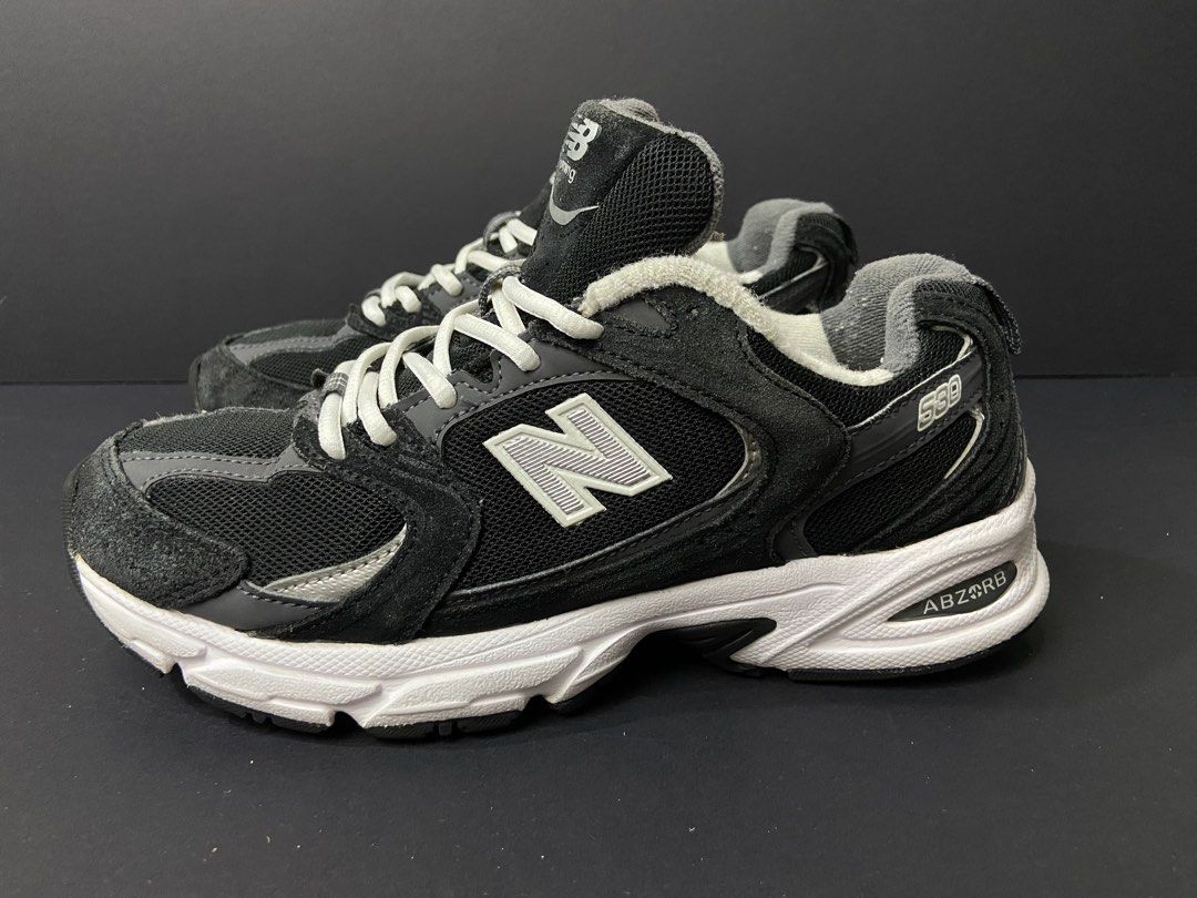 New Balance 530 Black (Category: Sneakers) located in Cebu City. Submitted by jvlz97 (Listing ID 1464430647, Image 2). Description: Excellent Condition No Box.