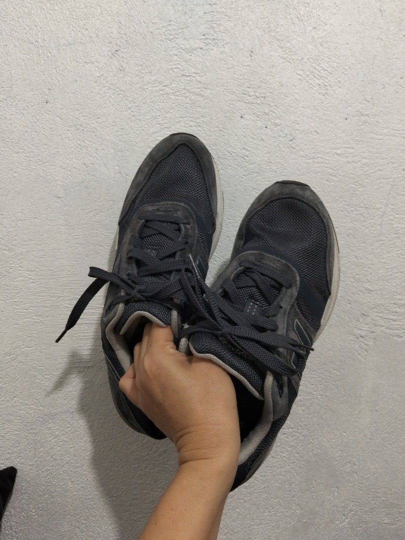 New Balance 880 (Category: Sneakers) located in El Salvador. Submitted by francheskaukayukay (Listing ID 1464361263, Image 2). Description: .