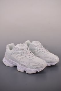 (Category: ) located in . Submitted by outletshoes (Listing ID 1464407852, Image 1). Description: .