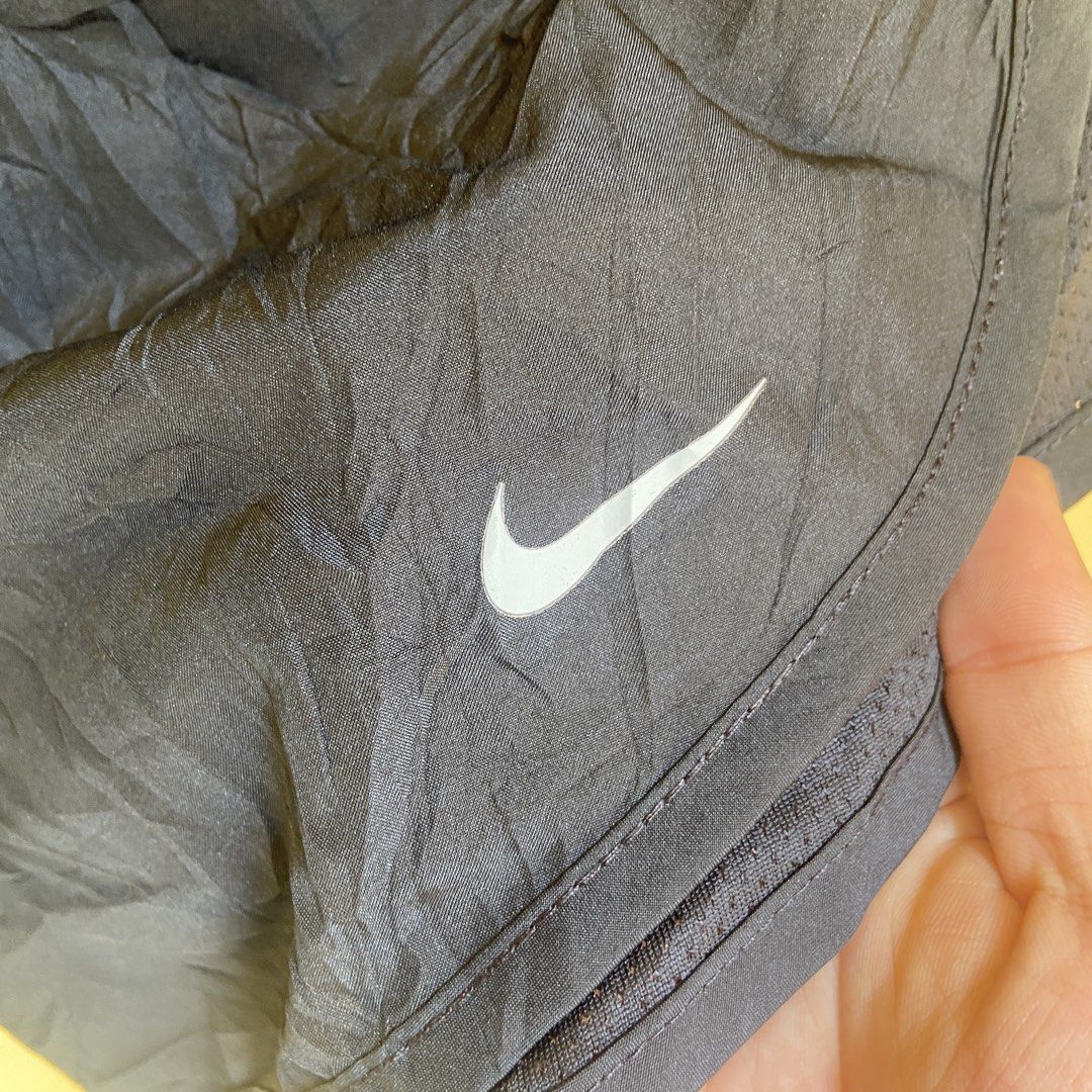NIKE (Category: Other Bottoms) located in Naga. Submitted by francisgab70672 (Listing ID 1464376576, Image 3). Description: NIKE GOOD CONDITION NO ISSUE SIZE SMALL .