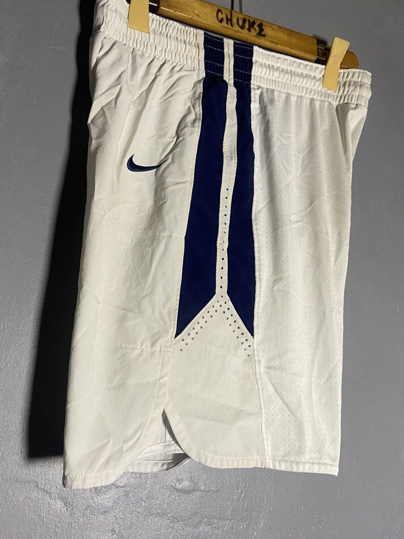 Nike athletic short (Category: Activewear) located in Cabuyao City. Submitted by chukz_x (Listing ID 1464518105, Image 3). Description: Nike athletic short Size : Large Dimes : 30-34W 19L Condition : Excellent Issue : none Price : 400 📍READY TO WEAR 📍Cabuyao Laguna.