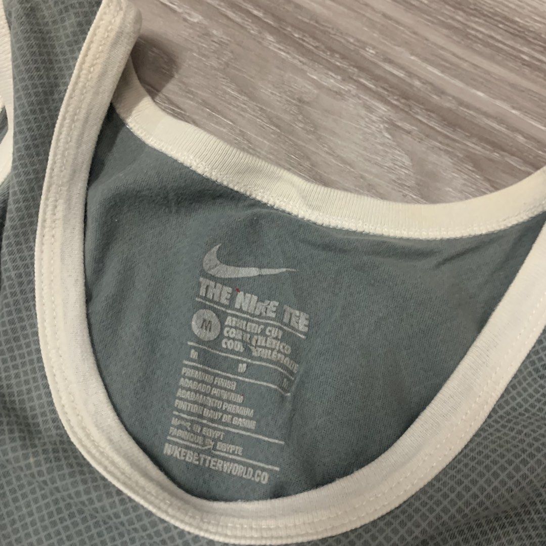 Nike biglogo tanktop (Category: Activewear) located in Cavite. Submitted by yobubsss (Listing ID 1464553532, Image 3). Description: Size medium 20w 28L Good condition No issue.