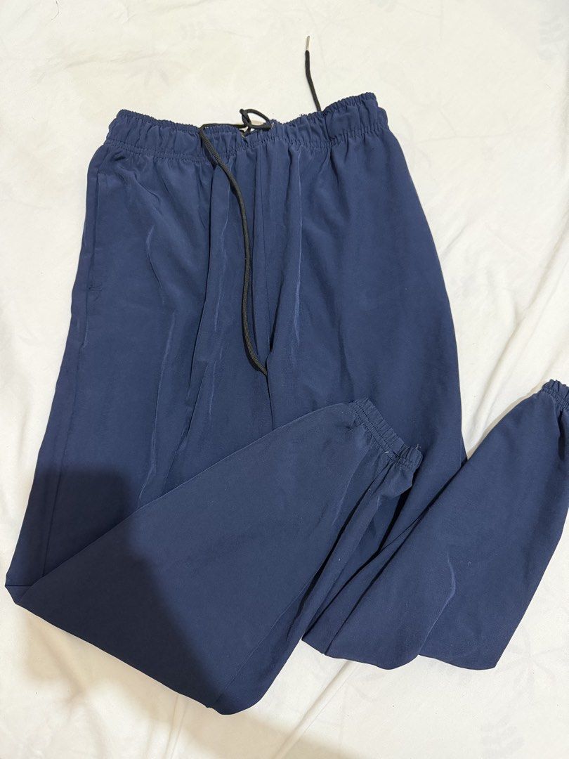 Nike Blue Jogger Pants (Category: Other Bottoms) located in Quezon City. Submitted by steffo_declutters (Listing ID 1464397289, Image 1). Description: .