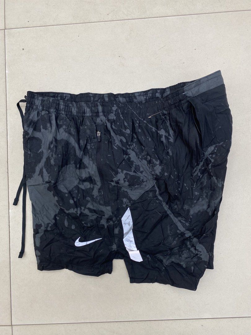 Nike Drifit Division Stride Running Short (Category: Activewear) located in Toledo. Submitted by marianallidapse1994 (Listing ID 1464381907, Image 3). Description: gwapooo nito good as new for men large size.
