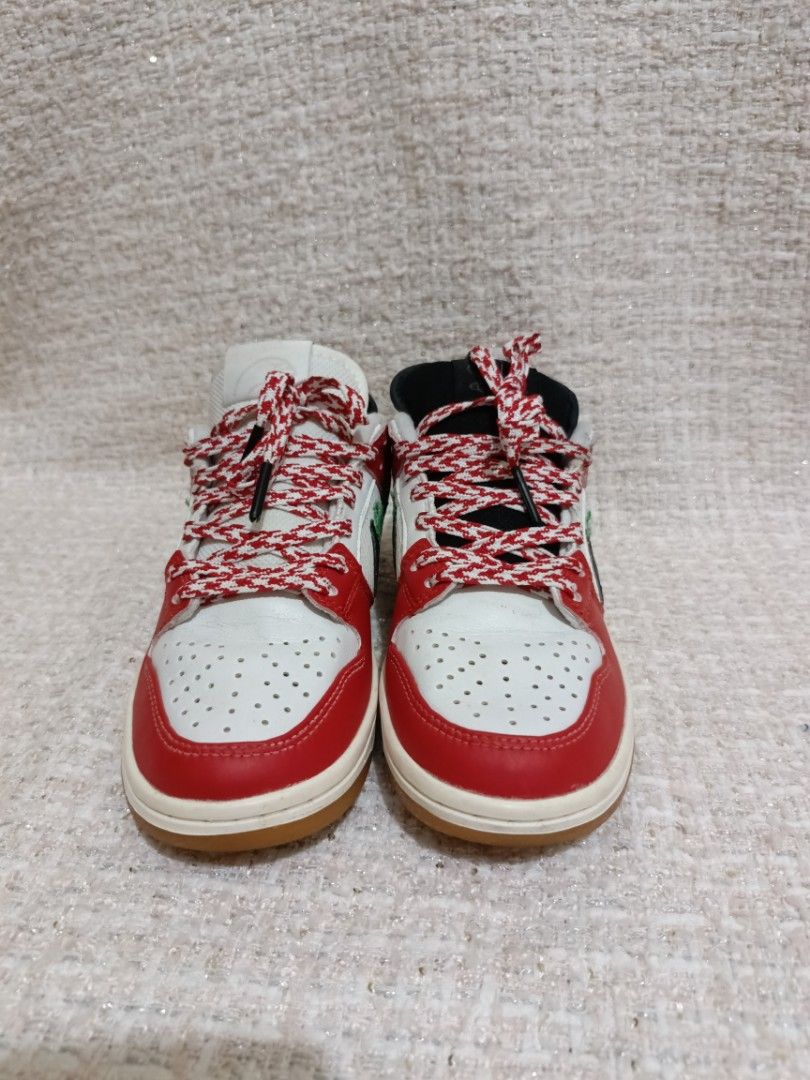 Nike Dunk Low Red White Green Black (Category: Sneakers) located in Dagupan City. Submitted by luckylion_06c3bd (Listing ID 1464479600, Image 3). Description: US: 5.5 UK: 3 EUR: 36 22.5 CM.
