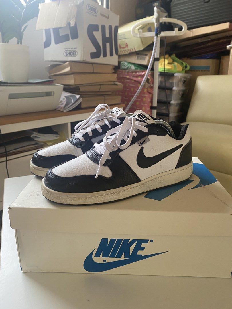 Nike Ebernon "Black White" (Category: Sneakers) located in Manila. Submitted by jethro1872 (Listing ID 1464428247, Image 1). Description: - Nike Air Jordan 1 Retro Low OG - Colorway: Black and White - Size: UK 8.5 - Condition: Comes with original box - Style: Classic, ideal for casual wear.
