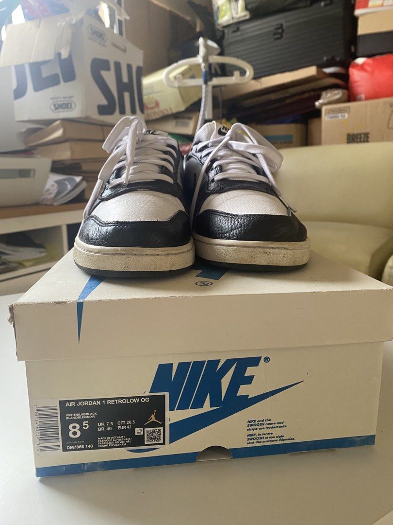 Nike Ebernon "Black White" (Category: Sneakers) located in Manila. Submitted by jethro1872 (Listing ID 1464428247, Image 2). Description: - Nike Air Jordan 1 Retro Low OG - Colorway: Black and White - Size: UK 8.5 - Condition: Comes with original box - Style: Classic, ideal for casual wear.