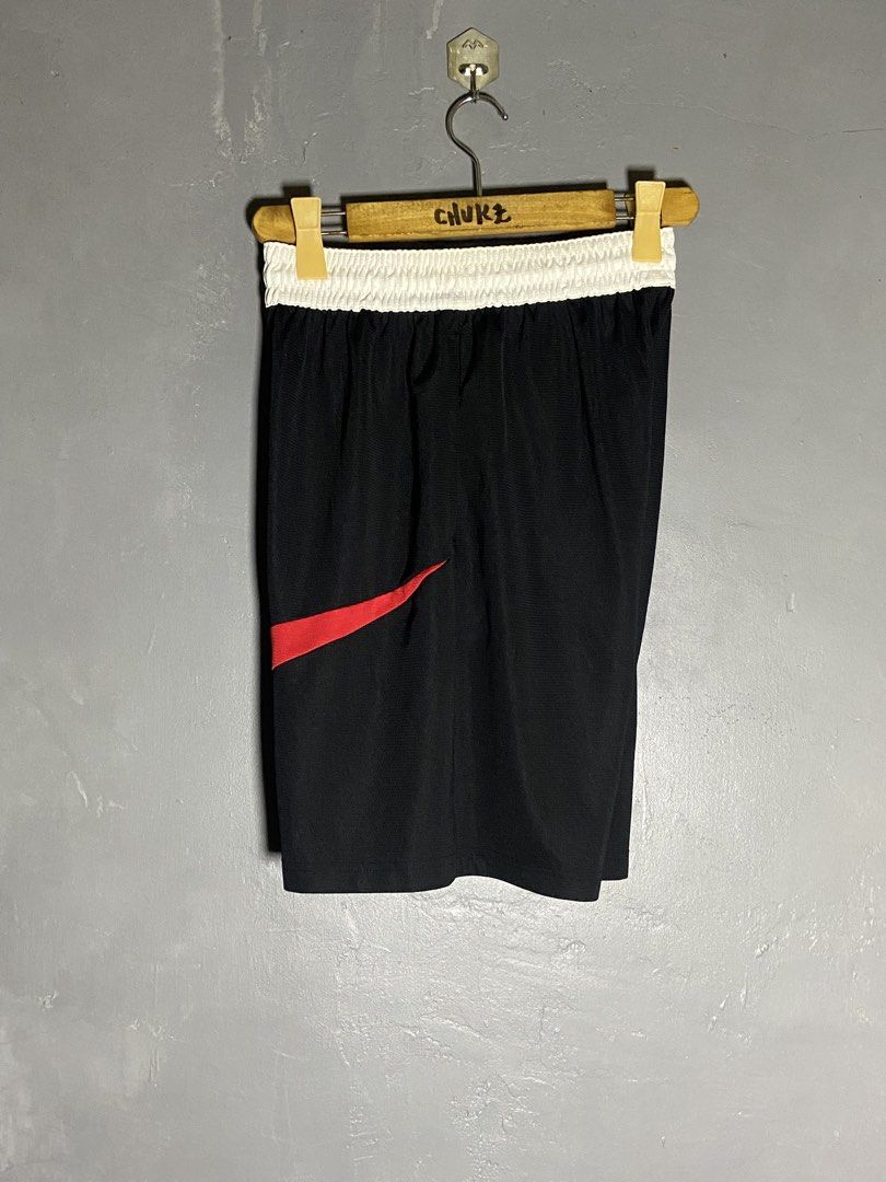 Nike HBR Bigswoosh short (Category: Activewear) located in Cabuyao City. Submitted by chukz_x (Listing ID 1464534034, Image 3). Description: Nike HBR Bigswoosh short Size : Medium Dimes : 28-34W 20L 12H Condition : like new Issue : none Price : 1,280 📍READY TO WEAR 📍Cabuyao Laguna .
