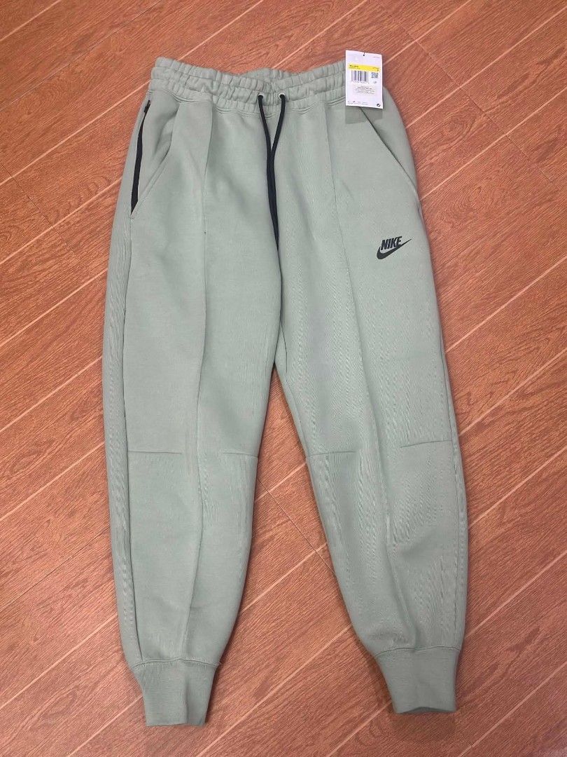 Nike Jogger Pants Women's (Category: Joggers) located in Manila. Submitted by ajaaafightt (Listing ID 1464384365, Image 1). Description: WTS! Nike Jogger Pants Women's Small (3) XL (2) 1,995 only! Brandnew & Authentic! Check all you want! Can do Meetup/Shipping! DM me for more info!.