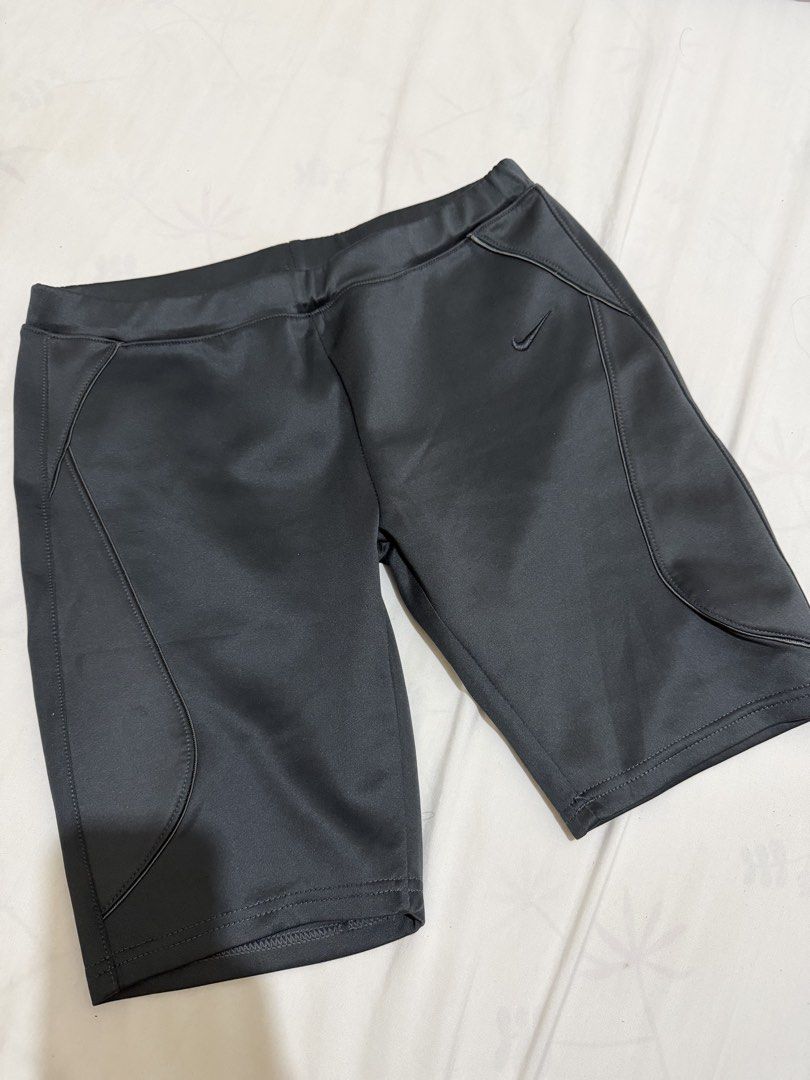 Nike Jogger Shorts (Category: Other Bottoms) located in Quezon City. Submitted by steffo_declutters (Listing ID 1464398002, Image 1). Description: .